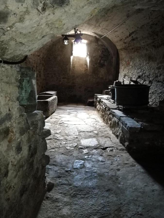 L'Antico Borgo, Un Mix Di Storia E Romanticismo Villa Лиерна Екстериор снимка