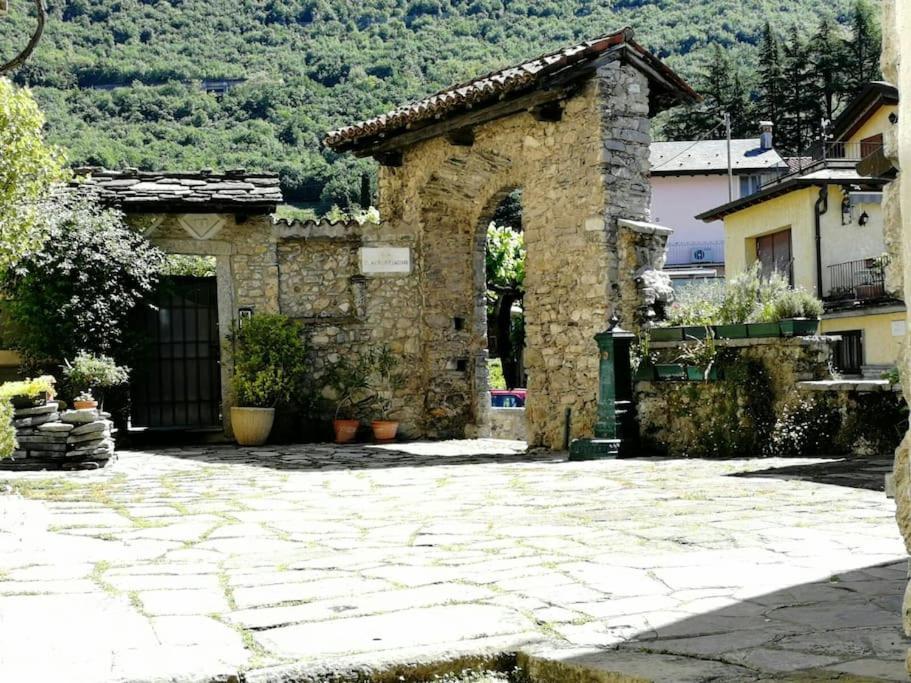 L'Antico Borgo, Un Mix Di Storia E Romanticismo Villa Лиерна Екстериор снимка